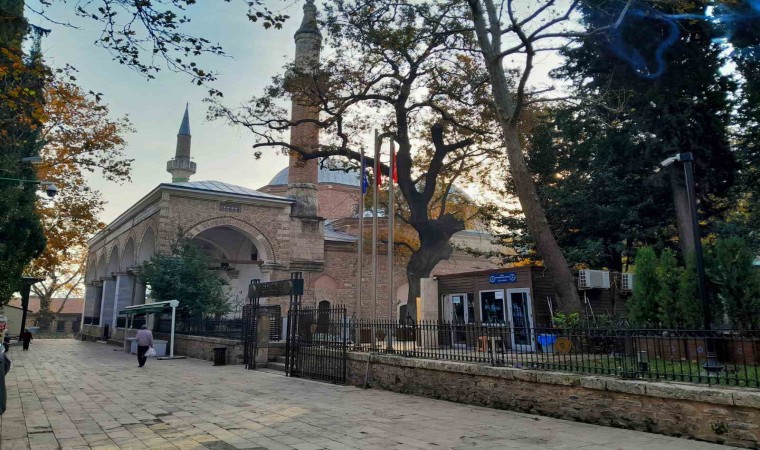 Bursada ecdat yadigarı tarihi cami ve türbelerdeki özel güvenlikçiler çekiliyor