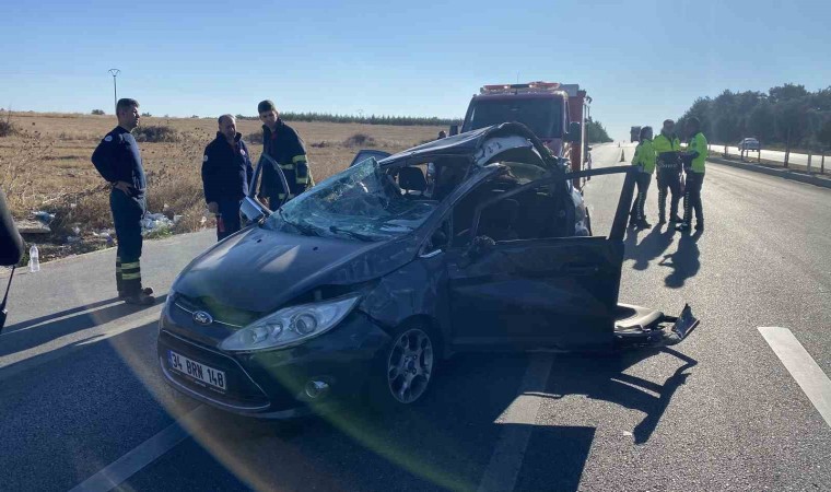 Çanakkalede trafik kazasında hayatını kaybeden kadın toprağa verildi