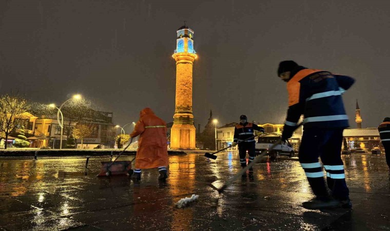 Çorum Belediyesinden kar mesaisi