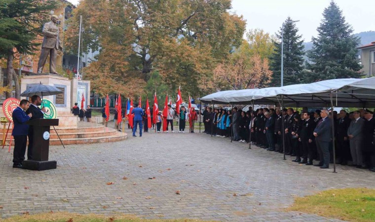 Cumhuriyetin kurucusu Atatürk, Çamelinde törenlerle anıldı