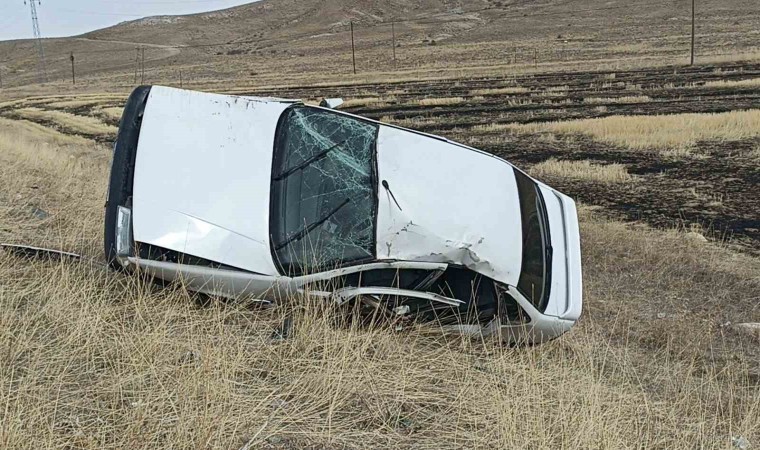 Darende yolculuğu kazayla bitti, 2si çocuk 4 yaralı