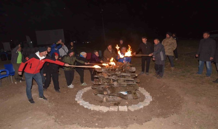 Doğaseverler Ercan Özelin çağrısıyla Yenişehirde kampta buluştu