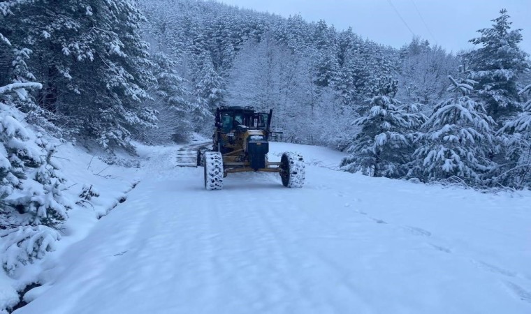 Düzcede 17 köy yolu ulaşıma kapandı