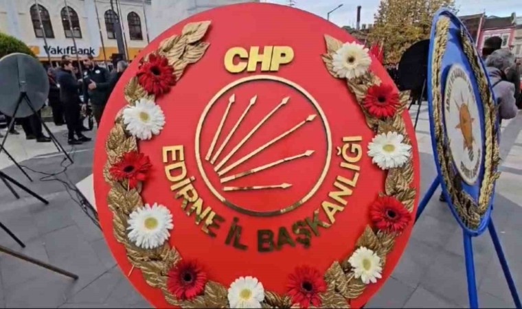 Edirnenin kurtuluş gününde CHPnin çelengi sahipsiz kaldı