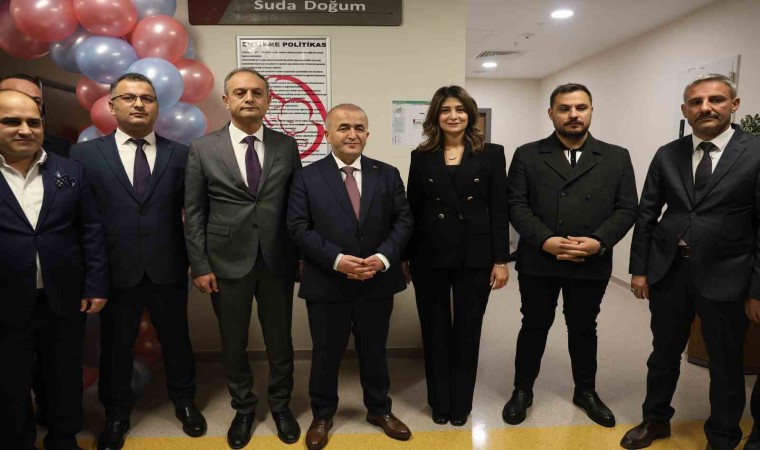 Elazığ Fethi Sekin Şehir Hastanesinde Suda Doğum Ünitesi açıldı