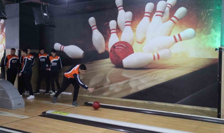 Elazığda okullararası bowling müsabakası sona erdi