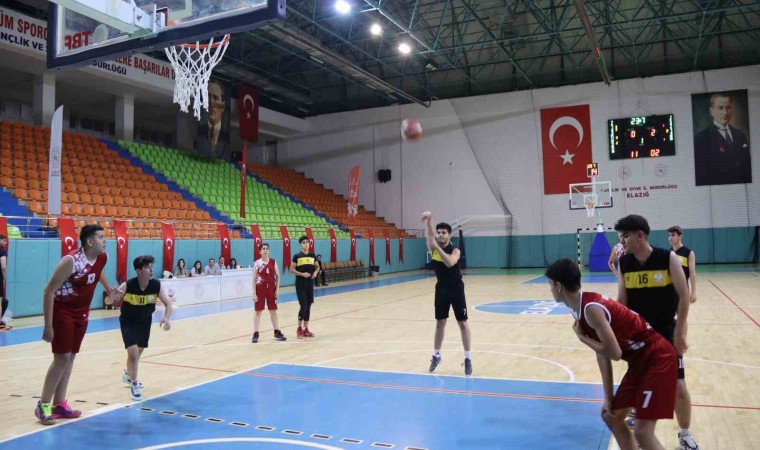 Elazığda U18 basketbol yerel lig mücadelesi sona erdi