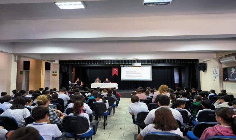 Eskişehir Orgeneral Halil Sözer Ortaokulunda ‘Medya Okuryazarlığı dersi eğitim semineri