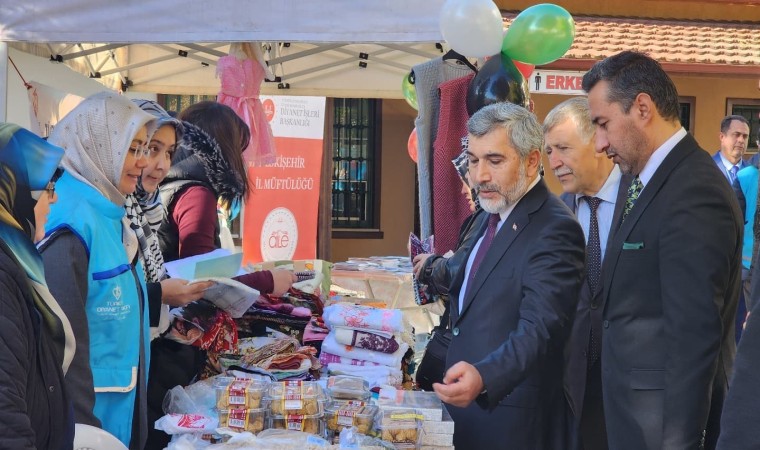 Eskişehirde Gazzeye destek için hayır çarşısı açıldı