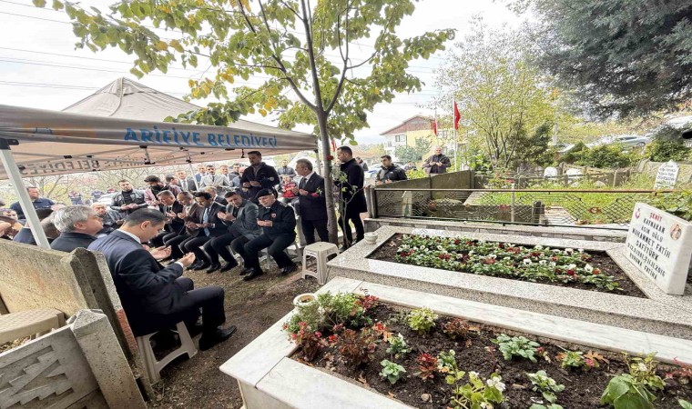 Görevi başında şehit edilen Kaymakam Safitürk, vefatının 8inci yılında kabri başında anıldı