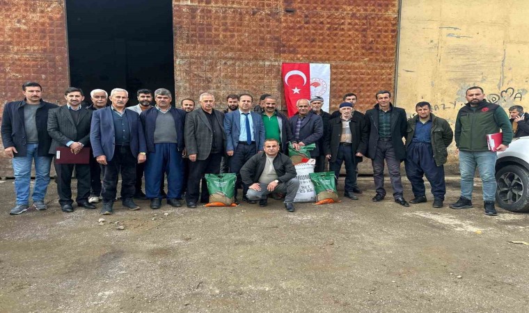 Hakkarideki çiftçilere tohum desteği yapıldı