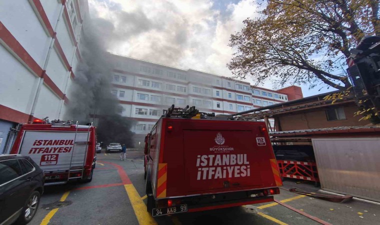 İstanbul Eğitim ve Araştırma Hastanesinde yangın paniği: Hastalar sedyeyle başka kliniklere sevk edildi