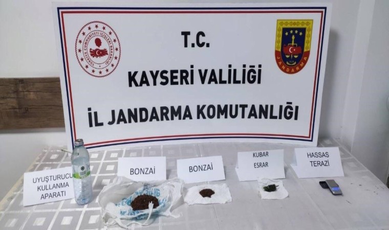 Jandarmadan uyuşturucu operasyonu: 3 Gözaltı