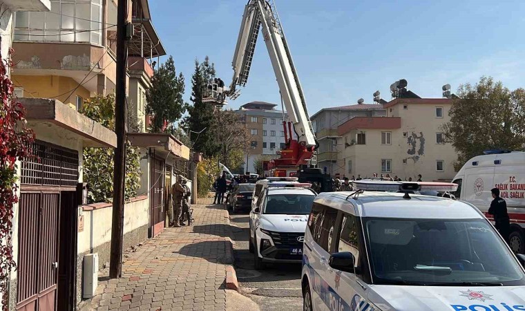 Kahramanmaraşta rehin alınan aileyi özel harekat polisi kurtardı