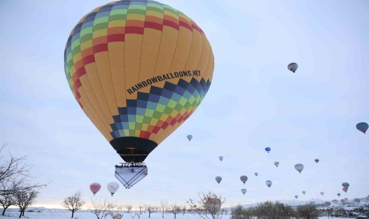 Kapadokyada balonlar kefiye ile havalandı