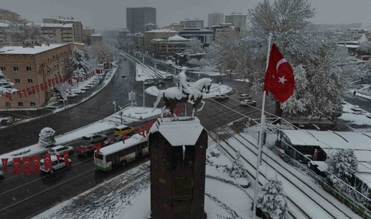 Kayseride kasım ayında son 20 yılın en fazla kar yağışı yaşandı