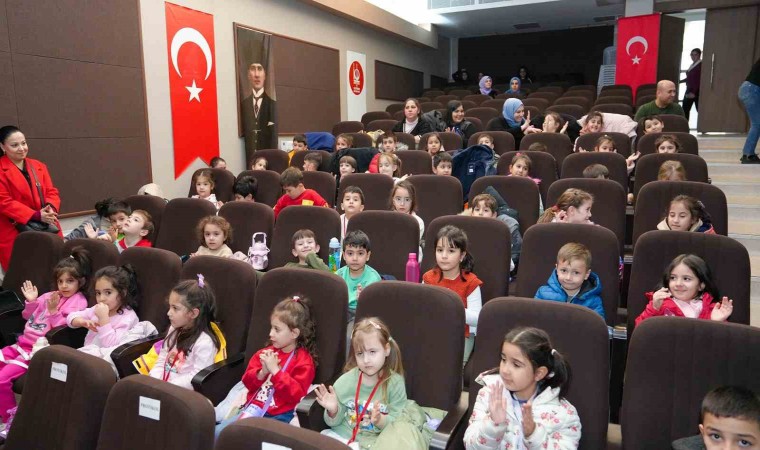 Keçiörende çocuklar için tiyatro zamanı