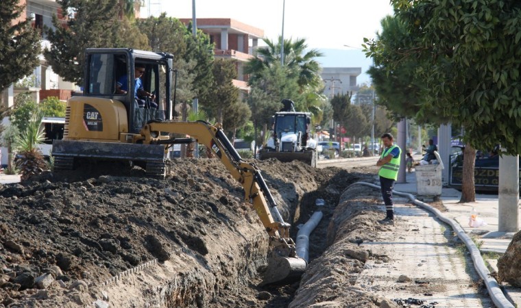 Kınık ve Ovada 40 yıllık içme suyu hattı yenileniyor