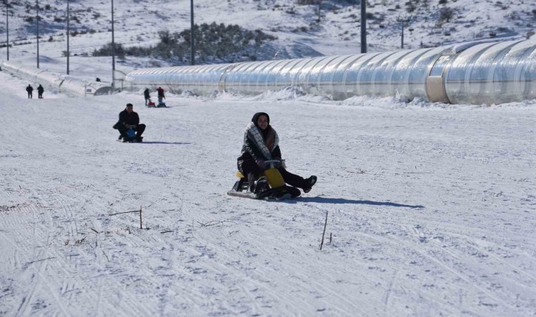 Kış sporlarının yıldızı sezonu açtı