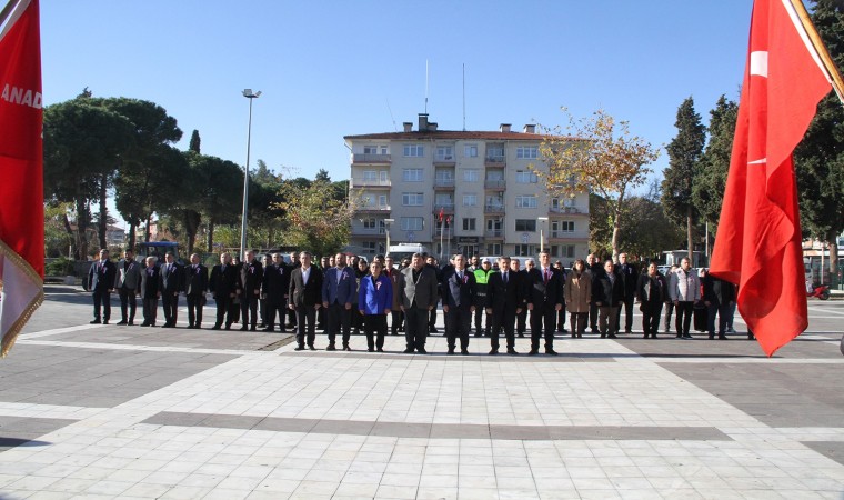 Kulada 24 Kasım Öğretmenler Günü kutlandı