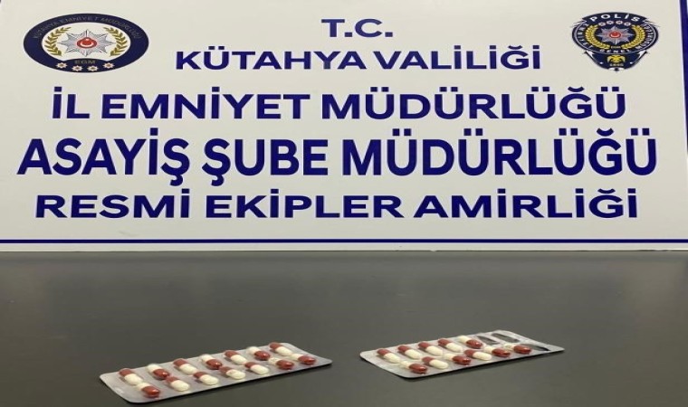 Kütahyada üzerinde uyuşturucu hap ele geçirilen şahıs gözaltına alındı