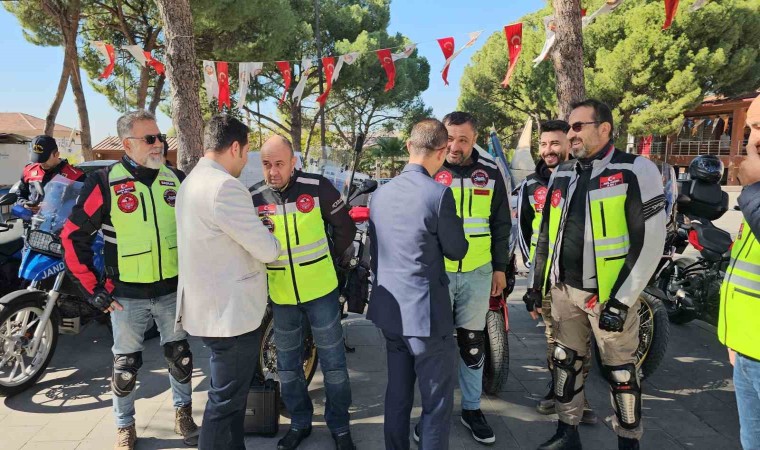 Kuyucakta güvenli motosiklet sürüş eğitimleri sürüyor