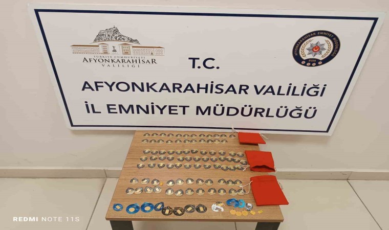 Kuyumculara sahte altın satmaya çalışan 2 şahsı polis yakaladı