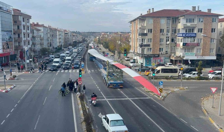 Lüleburgazda dev rüzgar gülü türbinleri böyle taşındı