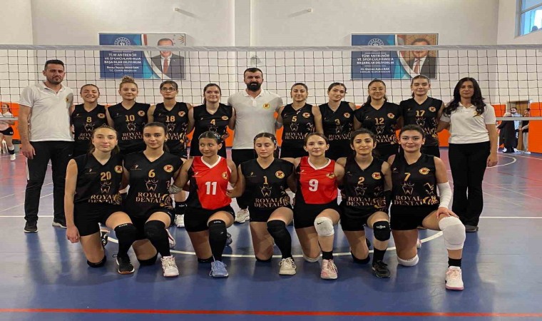 Malatyada genç kızlar voleybol şampiyonları belli oldu