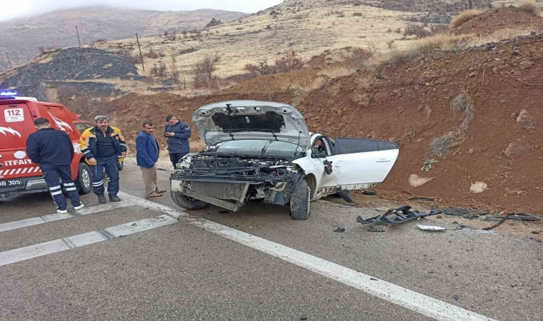 Malatyada kontrolden çıkan araç devrildi: 6 yaralı