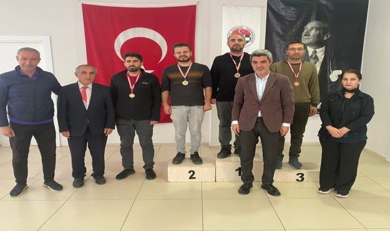 Malatyada öğretmenler günü satranç turnuvası yapıldı