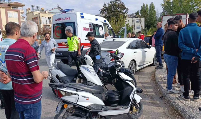 Manavgatta motosikletler çarpıştı: 1 yaralı