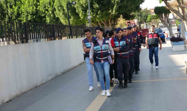 Manavgatta uyuşturucu imalathanesine baskın: 5 gözaltı