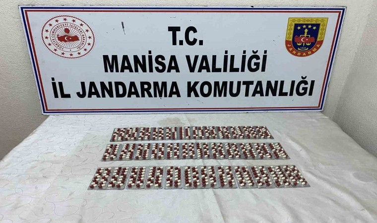 Manisada jandarmadan uyuşturucu operasyonu