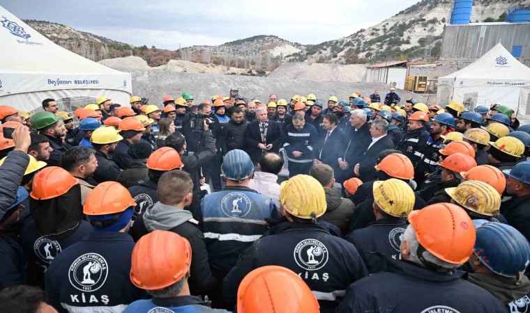 Mansur Yavaştan grevdeki maden işçilerine destek ziyareti