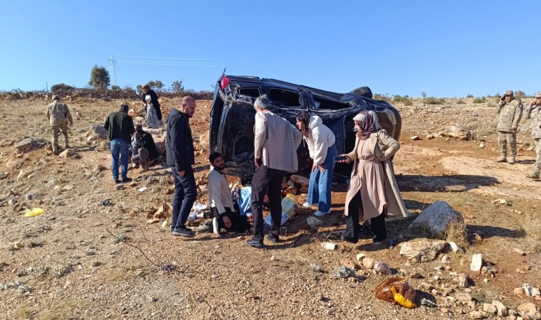 Mardinde otomobil takla attı: 3 ölü, 5 yaralı