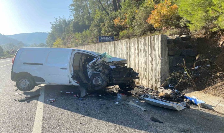 Marmaristeki trafik kazasında iki çocuk hayatını kaybetti