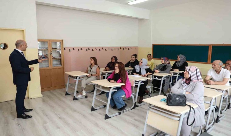 MEB, ebeveynlere Maarif Modeli okulları açıyor