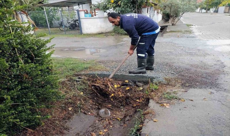 Muğla Büyükşehir ekiplerinden su baskınlarına anında müdahale