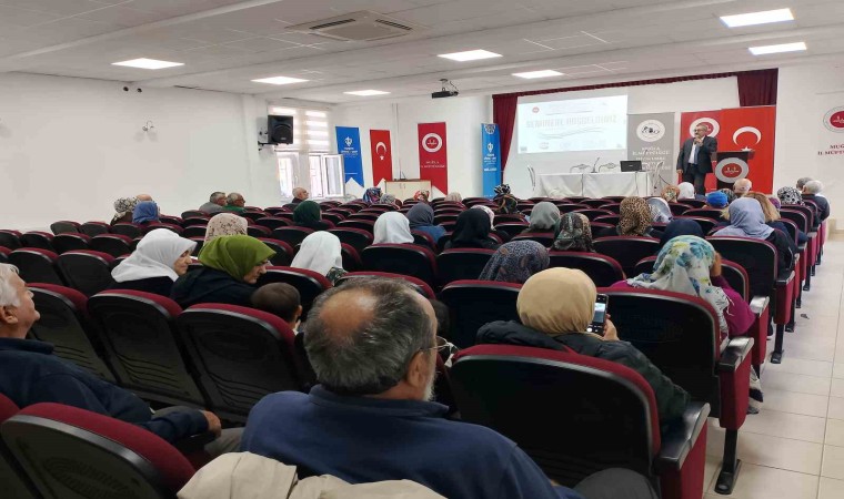 Muğla İl Müftülüğünden umre semineri