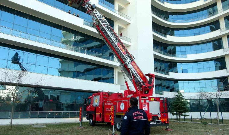 Muğlada gerçeğini aratmayan yangın tatbikatı