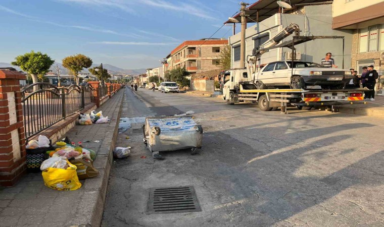 Nazillide otomobil takla attı: 4 yaralı