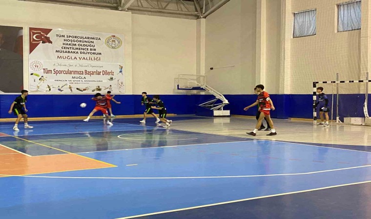 Okul sporları Futsal müsabakaları Yatağanda başladı