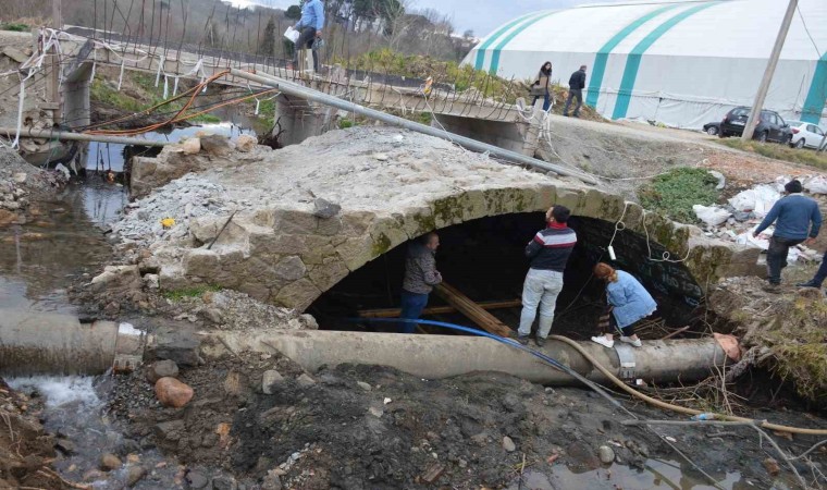 Orduda yol çalışmalarında bulunan taş köprü restore edilecek