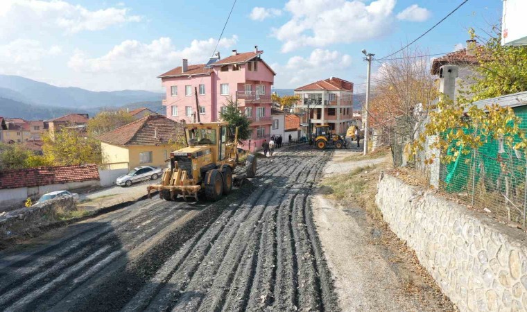 Orhanelide asfalt çalışmaları başladı