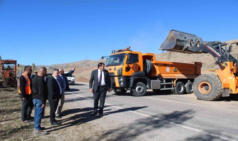 Otlukbelide kamu yatırımları ve tadilatlar yerinde incelendi