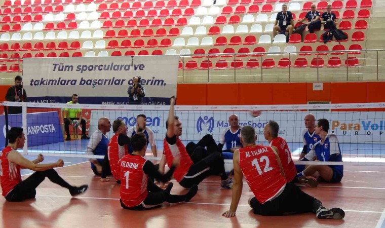 ParaVolley Oturarak Voleybol Milli Takımı ilk maçından galip