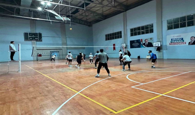 Patnosta 24 Kasım Öğretmenler Günü kapsamında Voleybol Turnuvası düzenlendi