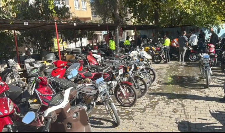 Şanlıurfada çalıntı ve trafiğe çıkması sakıncalı 16 motosiklet ele geçirildi