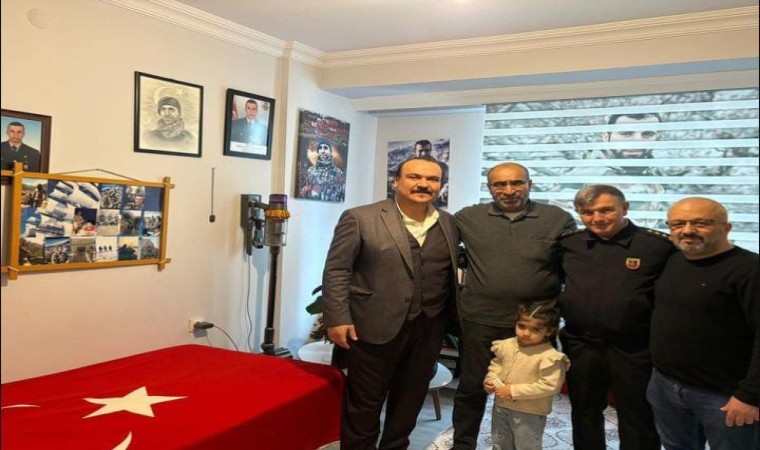 Şehit Piyade Uzman Çavuş Abdulhamit Bilgenin ailesini yalnız bırakmadılar